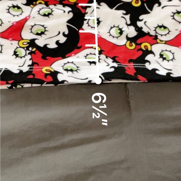 Betty Boop croptop juniors sz small - Picture 4 of 5